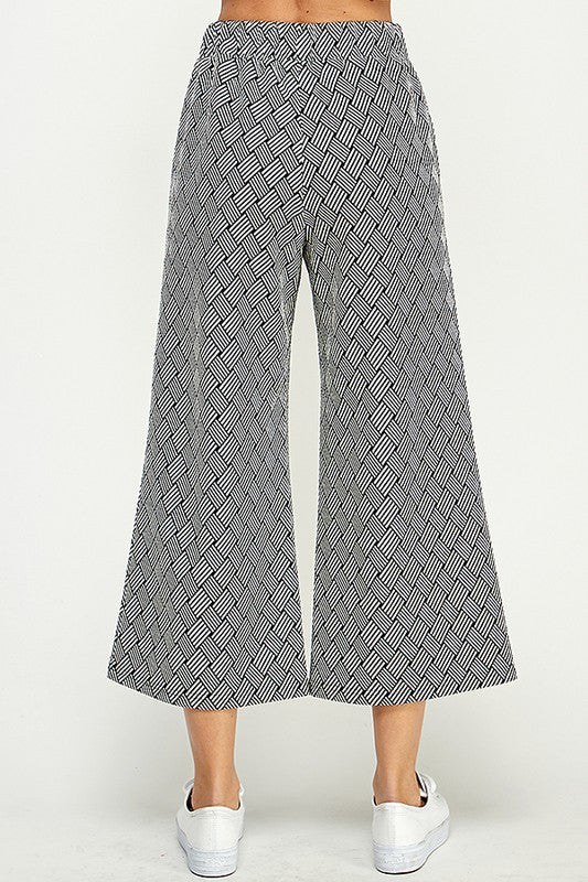 TEXTURED WIDE CROPPED PANTS - NEW STYLE