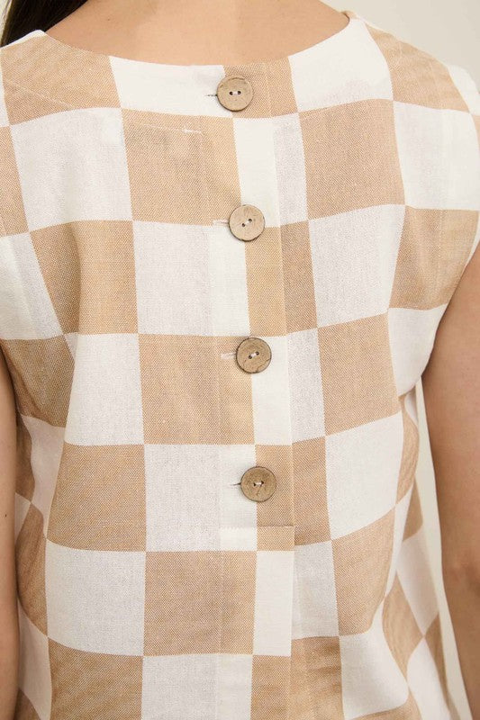 THE CHECKERED SET