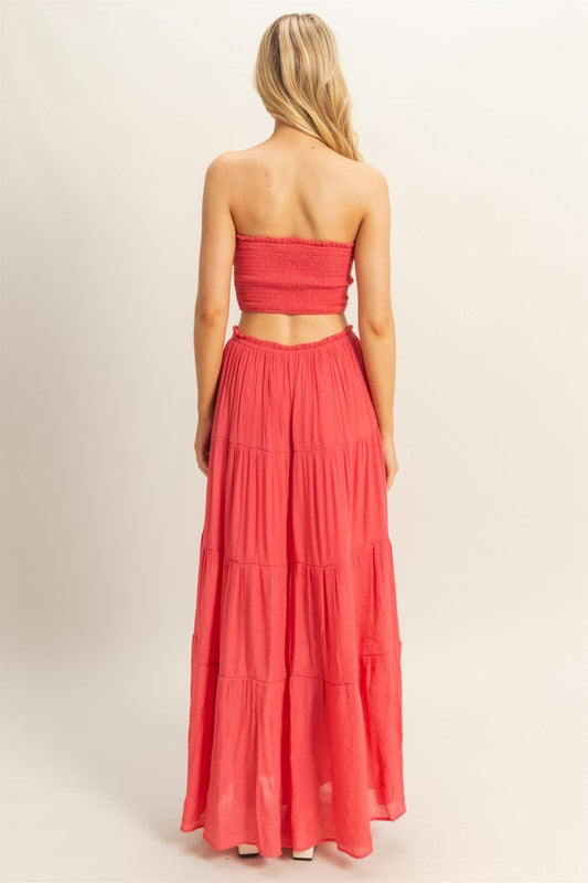SMOCKED STRAPLESS TOP AND SKIRT SET |