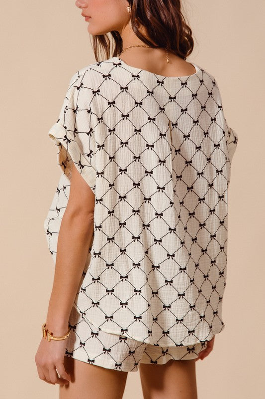 BOW TOP AND SHORTS SET