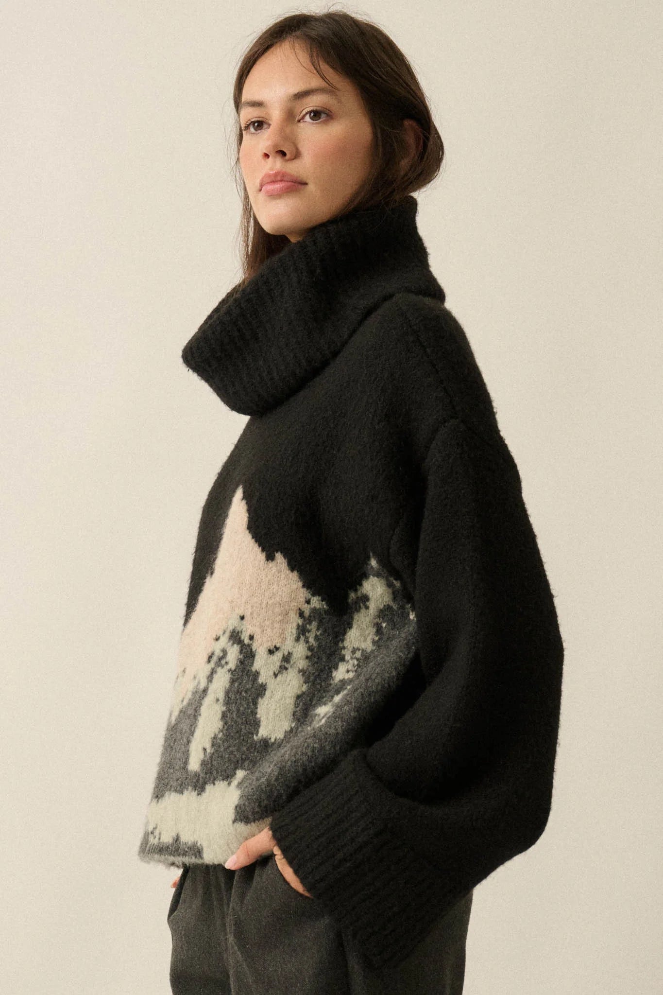 MOUNTAIN JACQUARD KNIT TURTLENECK SWEATER | BLACK RESTOCKED