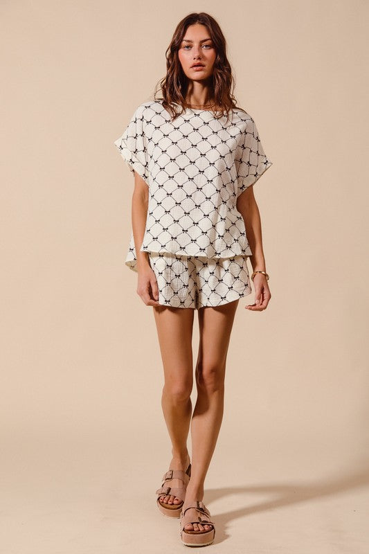 BOW TOP AND SHORTS SET