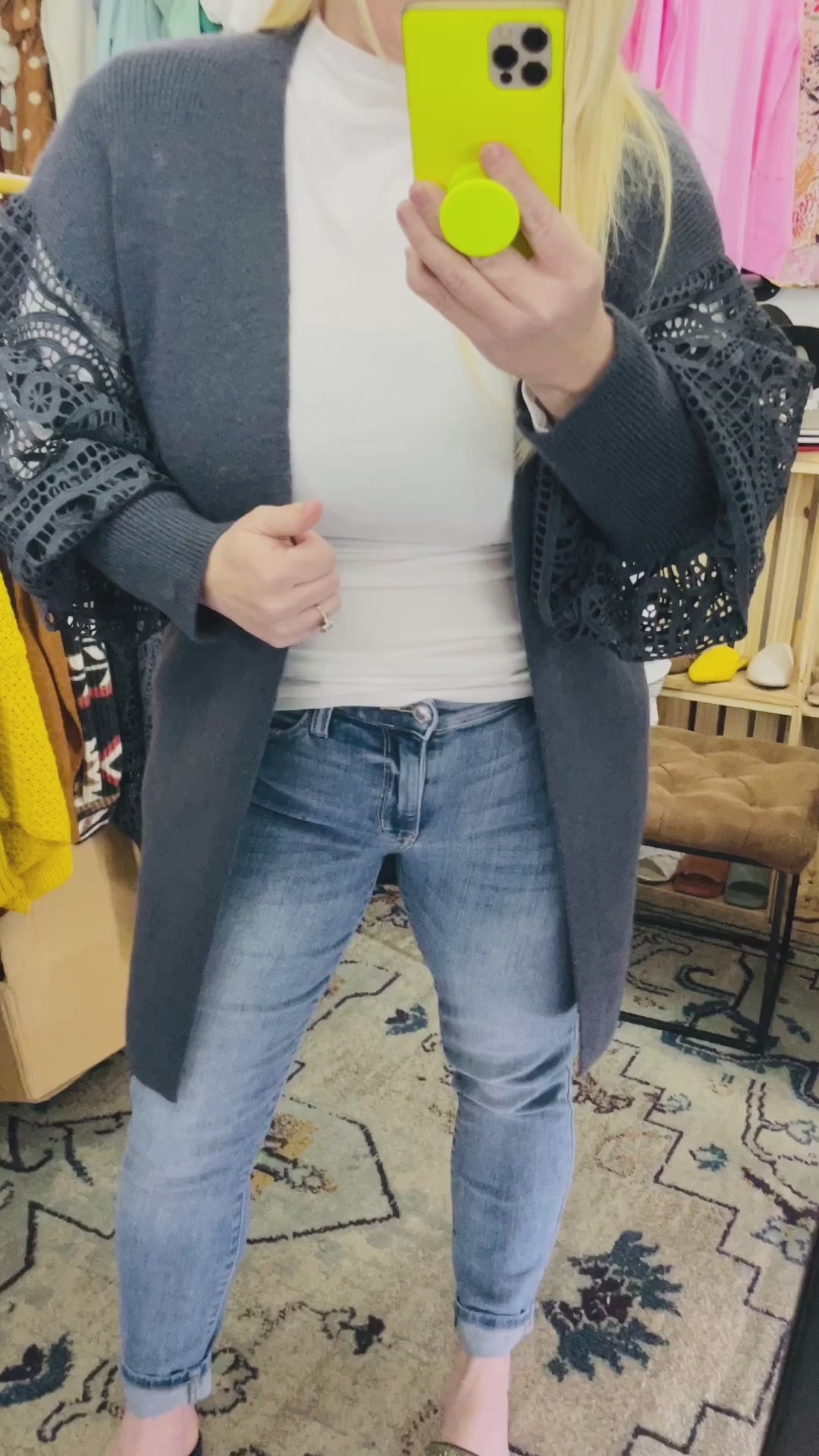 Load and play video in Gallery viewer, LACE SLEEVE CARDIGAN
