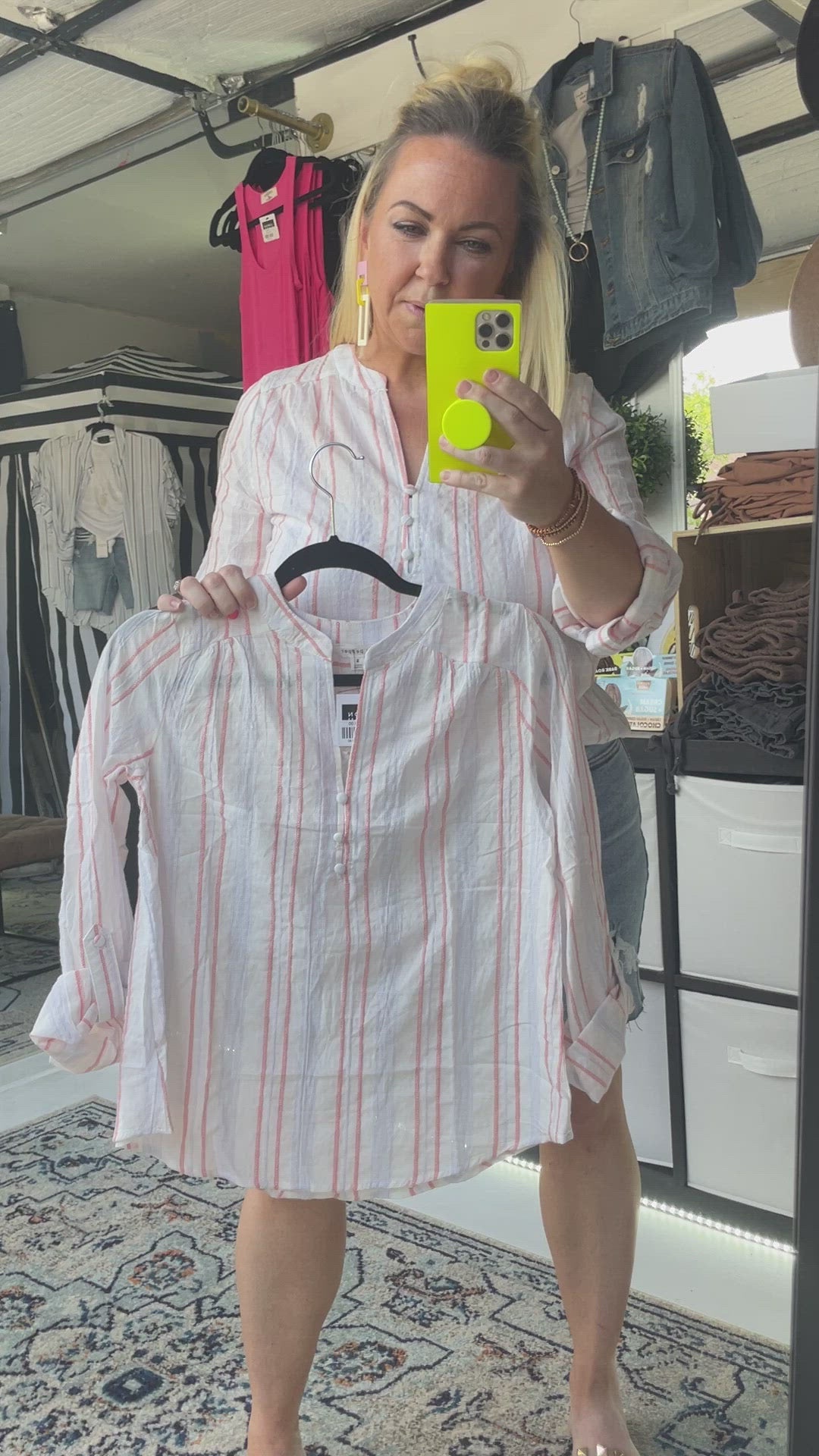 Load and play video in Gallery viewer, ROLLED SLEEVES TOP - RESTOCKED
